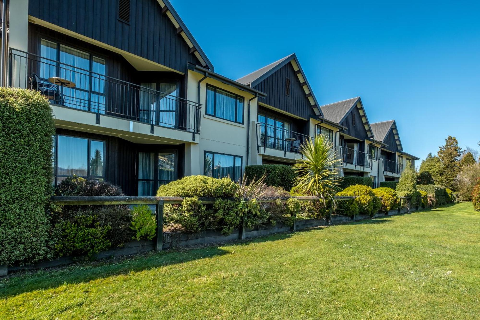 Village Lake Apartments Hanmer Springs Eksteriør bilde